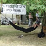 Abhängen - gute Strategie gegen Hitze und Müdigkeit. Bambushütte Hängematte TFF Rudolstadt